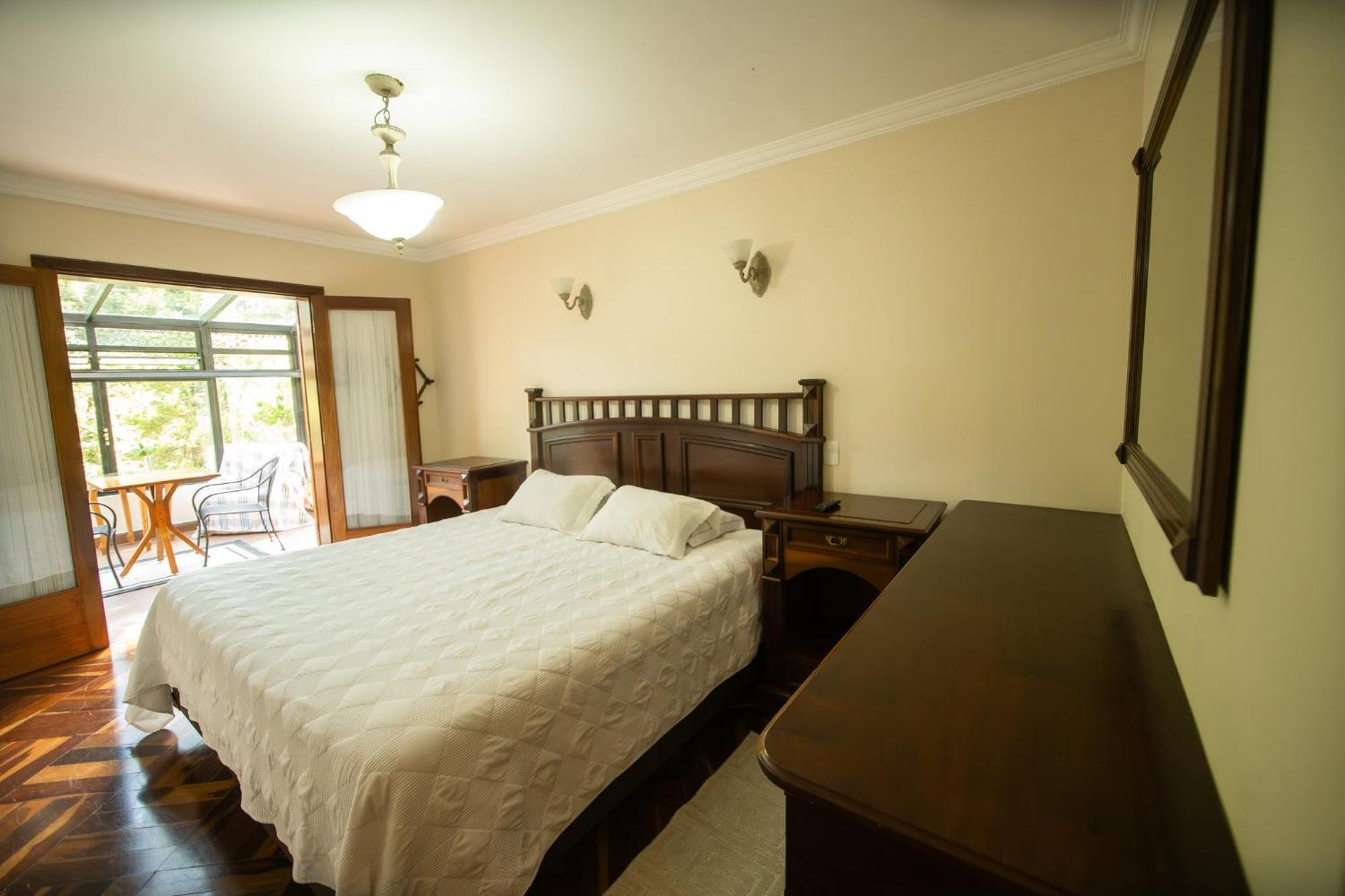 Araucaria Lodge Campos do Jordão Exteriör bild