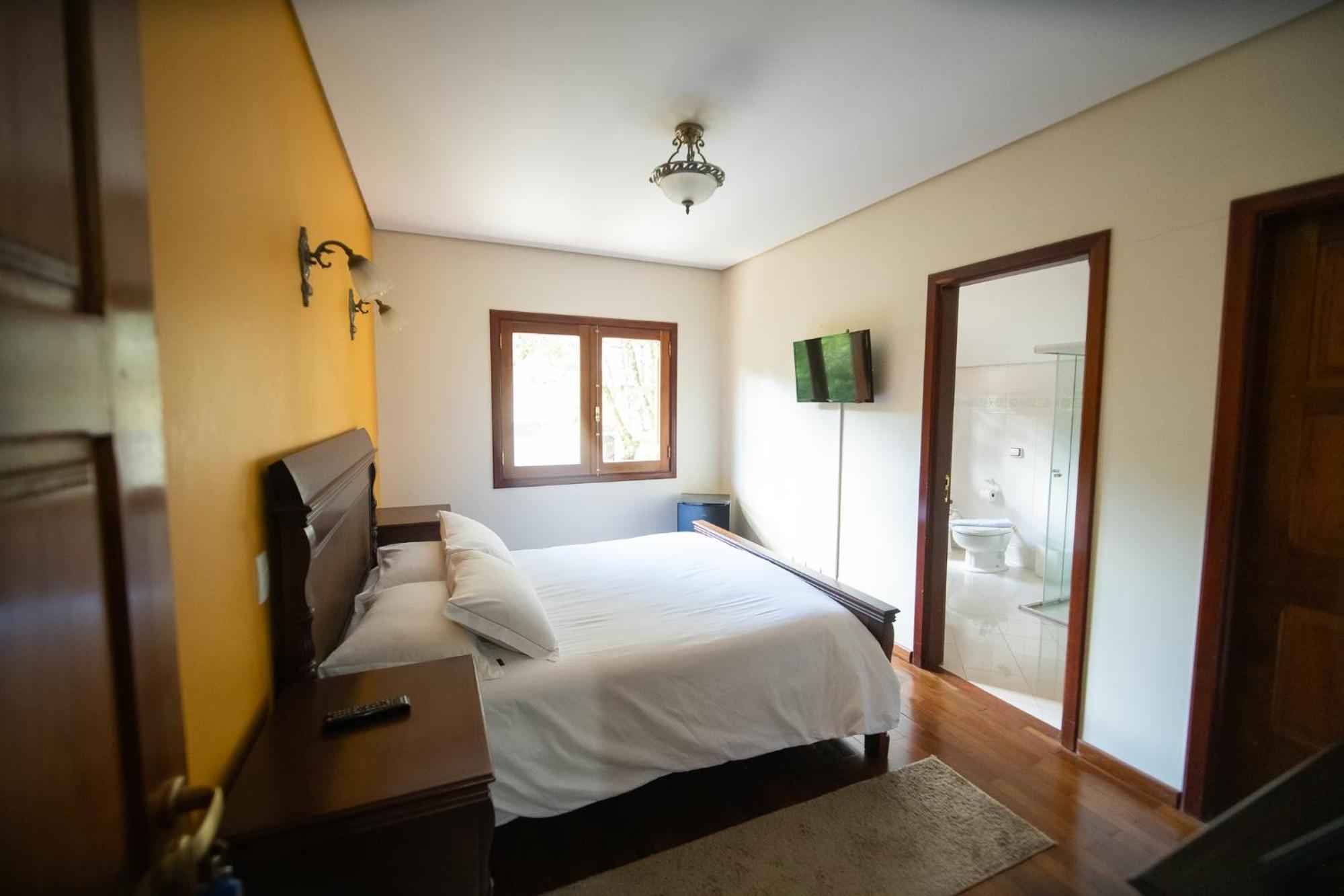 Araucaria Lodge Campos do Jordão Exteriör bild